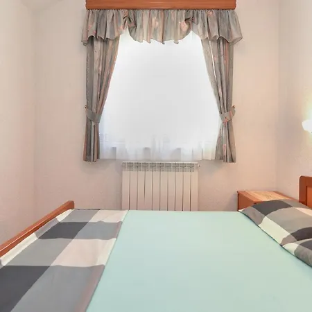 Apartment Fuer 4 Personen Ca 40 Qm In Liznjan, Istrien Suedkueste Von Istrien Liznjan